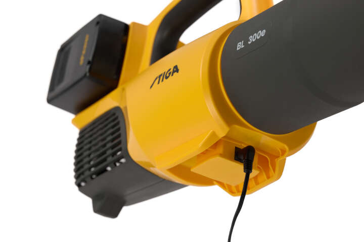 STIGA Akku-Laubbläser BL 300e Kit